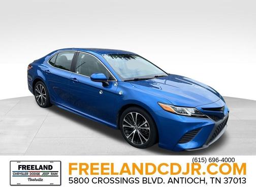 2020 Toyota Camry SE