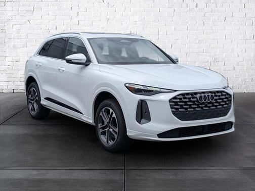 2025 Audi Q5 Premium