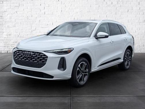 2025 Audi Q5 Premium