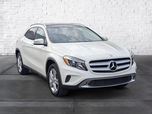 Cirrus White 2015 Mercedes-Benz GLA-Class 4MATIC