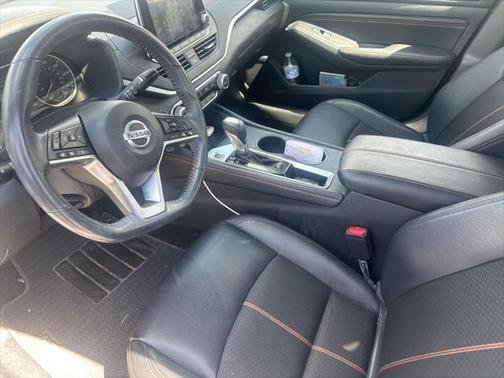 2022 Nissan Altima SR FWD