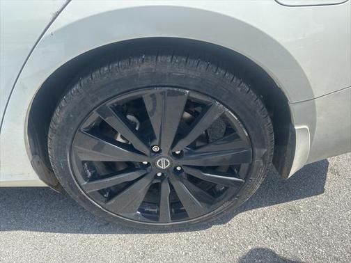 2022 Nissan Altima SR FWD