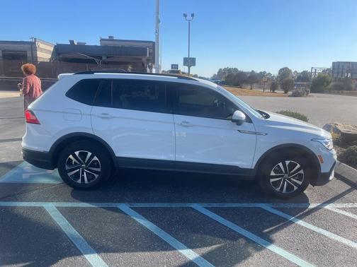 2024 Volkswagen Tiguan 2.0T S