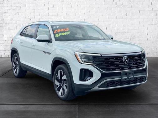 2024 Volkswagen Atlas Cross Sport 2.0T SE w/Technology