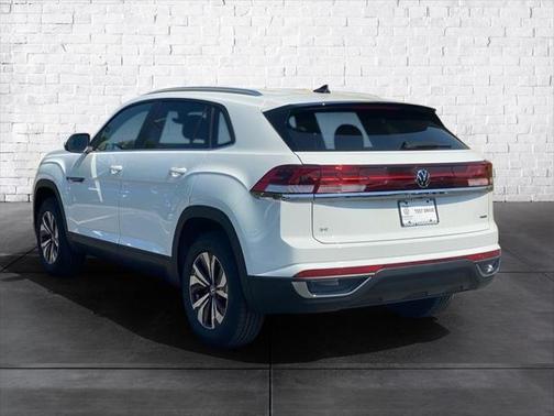2025 Volkswagen Atlas Cross Sport 2.0T SE