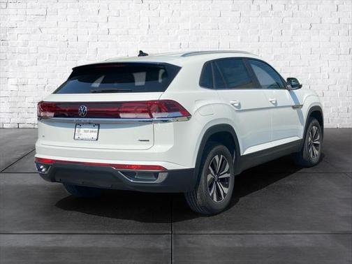 2025 Volkswagen Atlas Cross Sport 2.0T SE
