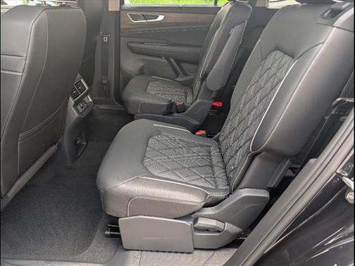2025 Volkswagen Atlas 2.0T SEL Premium R-Line 4MOTION