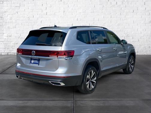 2024 Volkswagen Atlas 2.0T SE
