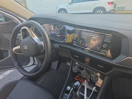 2023 Volkswagen Jetta 1.5T SE