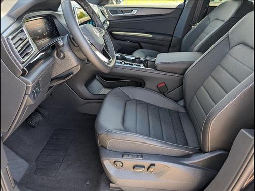 2026 Volkswagen Atlas Cross Sport 2.0T SEL