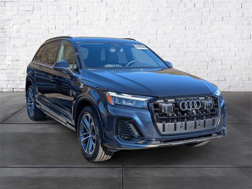 2025 Audi Q7 45 Premium