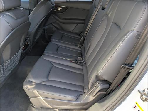 2026 Audi Q7 55 Premium Plus