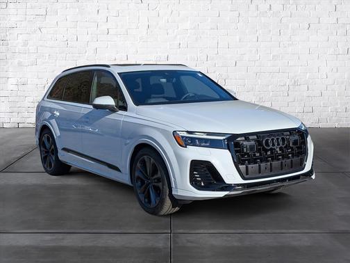 2026 Audi Q7 55 Premium Plus