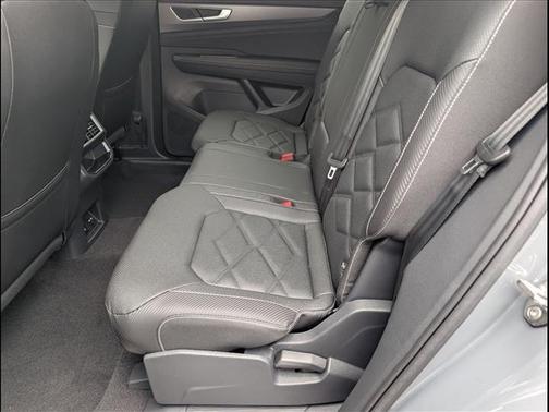 pure gray 2026 Volkswagen Atlas Cross Sport 2.0T SE w/Technology