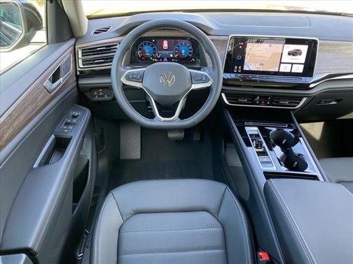 2025 Volkswagen Atlas 2.0T SEL