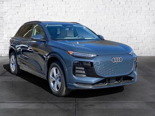 2025 Audi Q6 e-tron Premium Plus