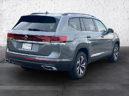 2025 Volkswagen Atlas 2.0T SE