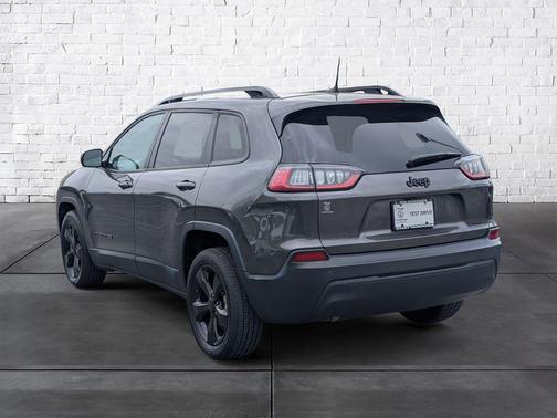 Granite Crystal Metallic Clearcoat 2019 Jeep Cherokee Latitude Plus