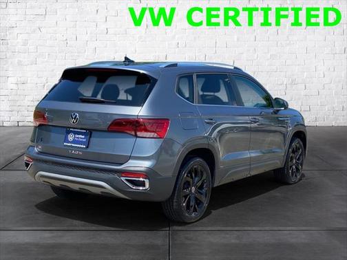 2024 Volkswagen Taos 1.5T SE