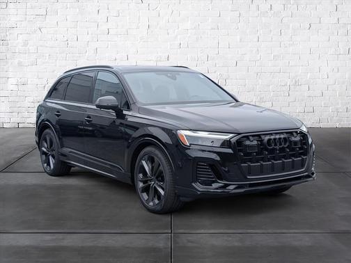 2026 Audi Q7 55 Premium Plus