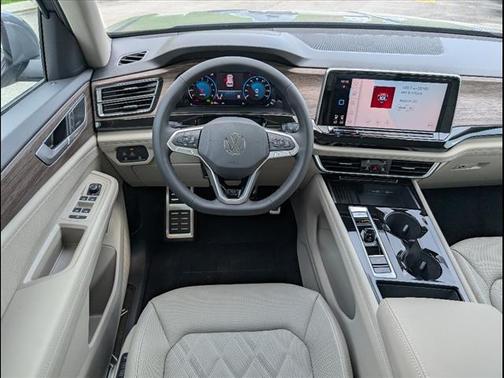 2025 Volkswagen Atlas 2.0T SEL Premium R-Line 4MOTION