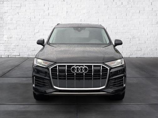 2022 Audi Q7 55 Premium Plus