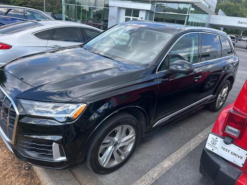 2022 Audi Q7 55 Premium Plus
