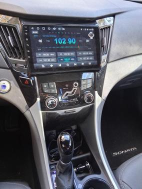 2013 Hyundai SONATA Limited