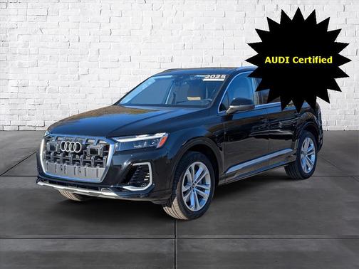 2025 Audi Q7 55 Premium Plus