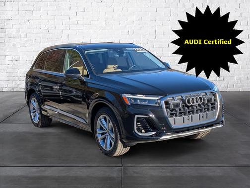 2025 Audi Q7 55 Premium Plus