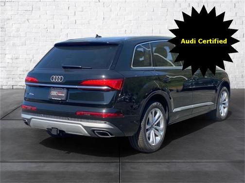 2025 Audi Q7 55 Premium Plus