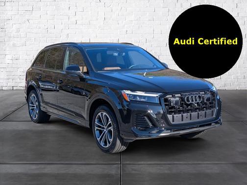 2025 Audi Q7 45 Premium Plus