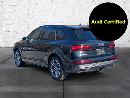 2025 Audi Q7 45 Premium Plus
