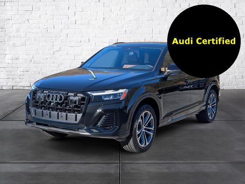 2025 Audi Q7 45 Premium Plus