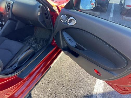 2015 Nissan 370Z Base