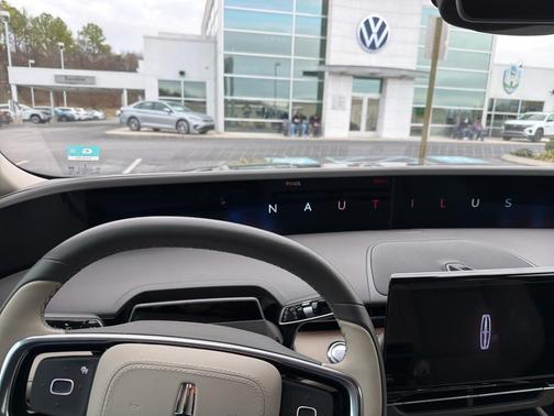 2025 Lincoln Nautilus Reserve