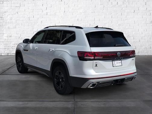 White Pearl 2026 Volkswagen Atlas 2.0T Peak Edition