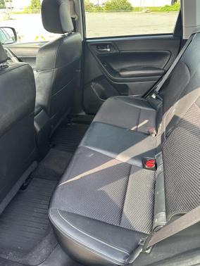 2018 Subaru Forester 2.5i Premium Black Edition