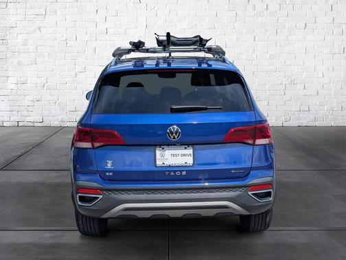 Blue Metallic 2023 Volkswagen Taos 1.5T SE