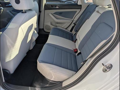 2026 Volkswagen Jetta 1.4T SE