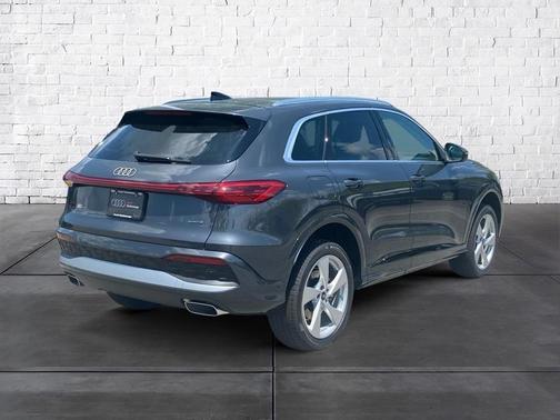 2025 Audi Q5 Premium Plus