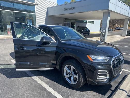 2023 Audi Q5 40 Premium
