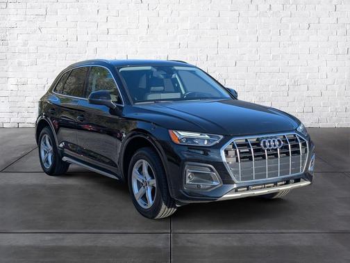 2023 Audi Q5 40 Premium