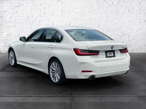 2024 BMW 330e Base