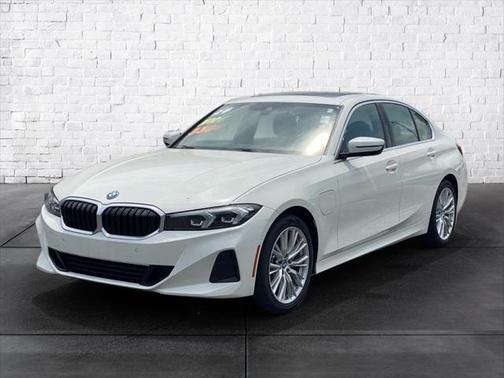 2024 BMW 330e Base
