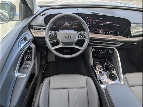 2025 Audi Q5 Premium