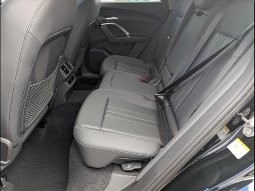 2025 Audi Q5 Premium