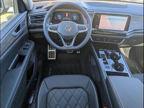 2026 Volkswagen Atlas 2.0T SEL Premium R-Line 4MOTION