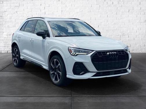 2025 Audi Q3 45 S line Premium Plus
