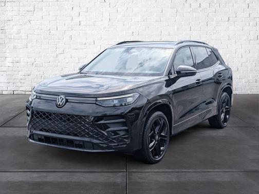 Deep Black Pearl 2025 Volkswagen Tiguan 2.0T SE R-Line Black 4MOTION
